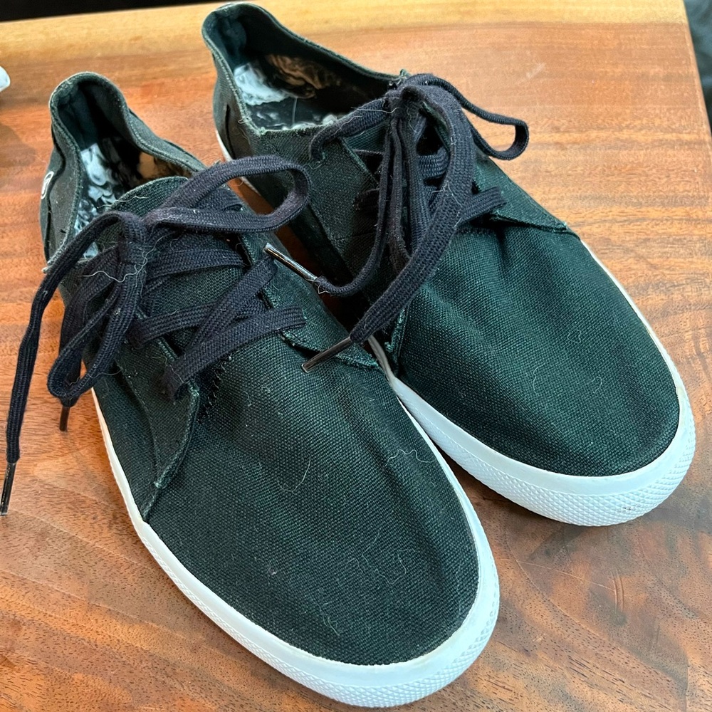 Black Volcom shoes
